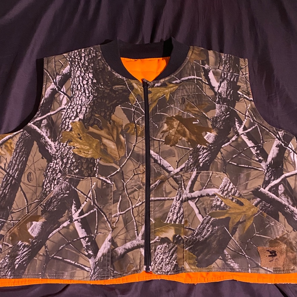 Men's Camouflage Outdoor Vest with Orange Lining